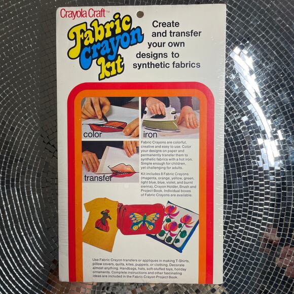 Vintage Binney & Smith Crayola Craft Fabric Crayon Kit No 5100 USA NOS - Picture 3 of 7